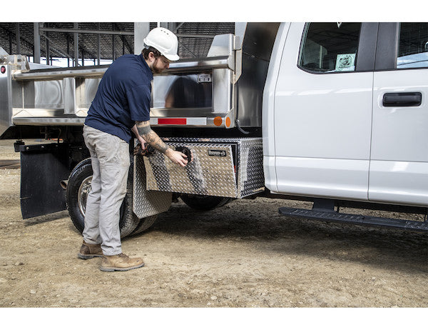 Load image into Gallery viewer, 18x18x36 Inch Diamond Tread Aluminum Underbody Truck Box
